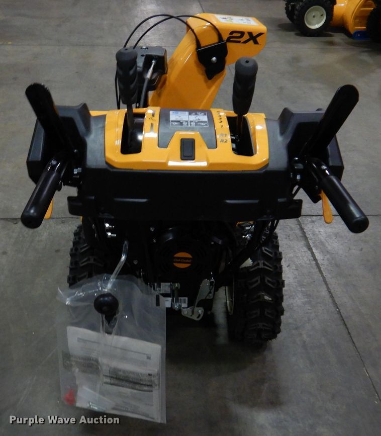 image for item IO9302 2020 Cub Cadet 2X  snow blower