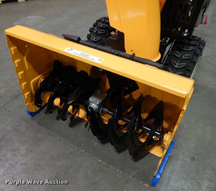 image for item IO9302 2020 Cub Cadet 2X  snow blower