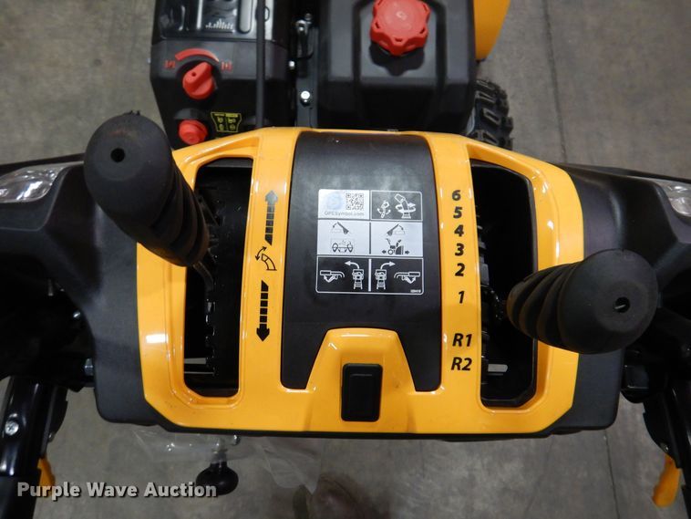 image for item IO9302 2020 Cub Cadet 2X  snow blower