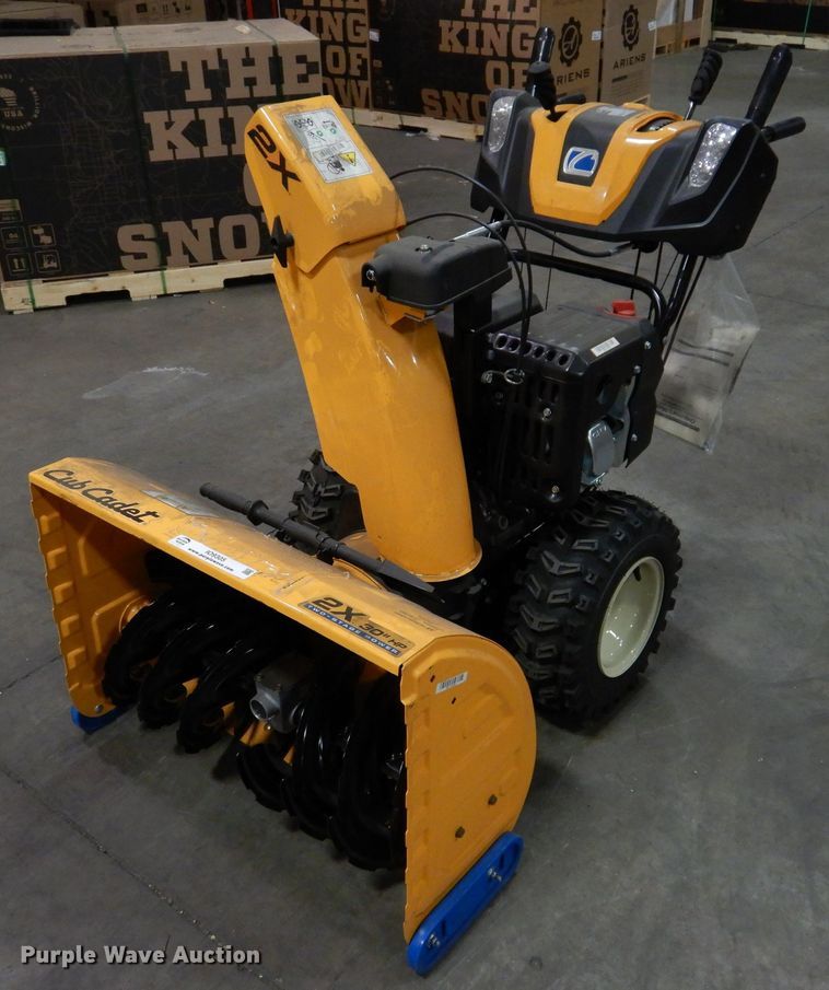 image for item IO9305 2020 Cub Cadet 2X  snow blower