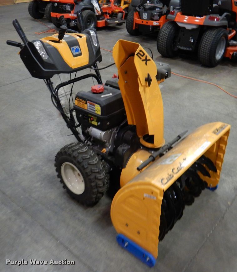 image for item IO9305 2020 Cub Cadet 2X  snow blower