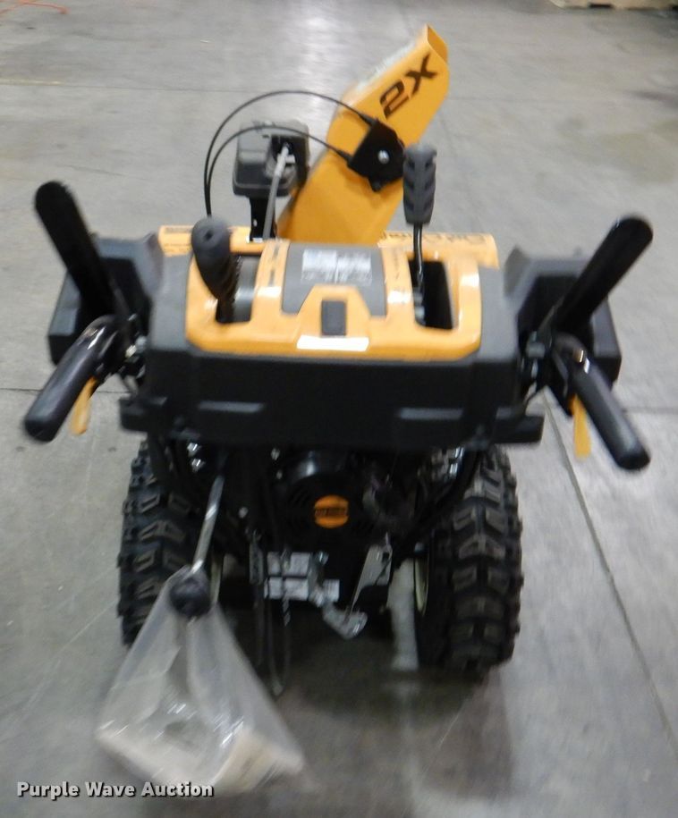 image for item IO9305 2020 Cub Cadet 2X  snow blower