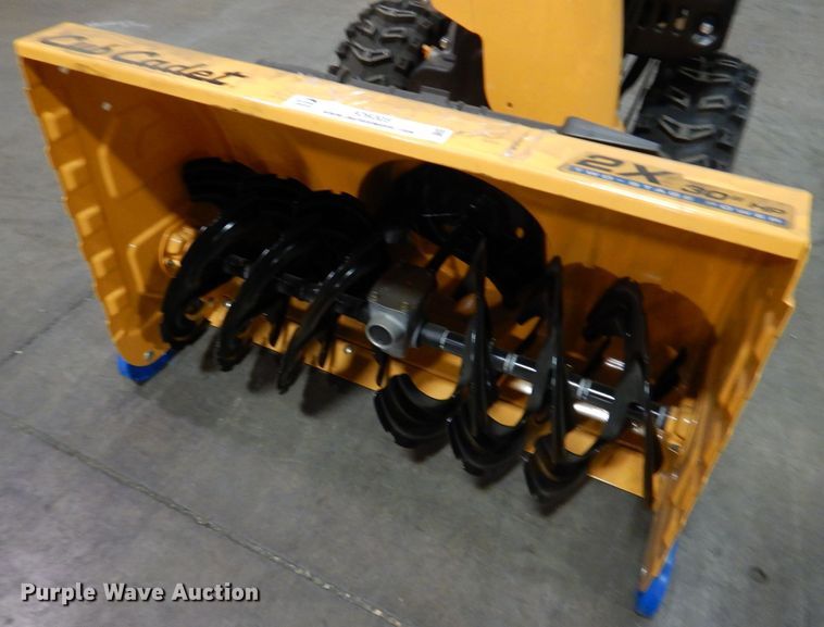 image for item IO9305 2020 Cub Cadet 2X  snow blower
