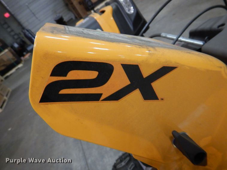 image for item IO9305 2020 Cub Cadet 2X  snow blower