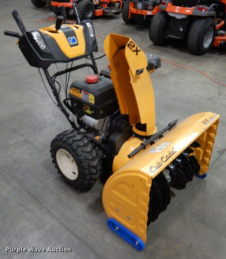 image for item IO9306 2020 Cub Cadet 2X  snow blower
