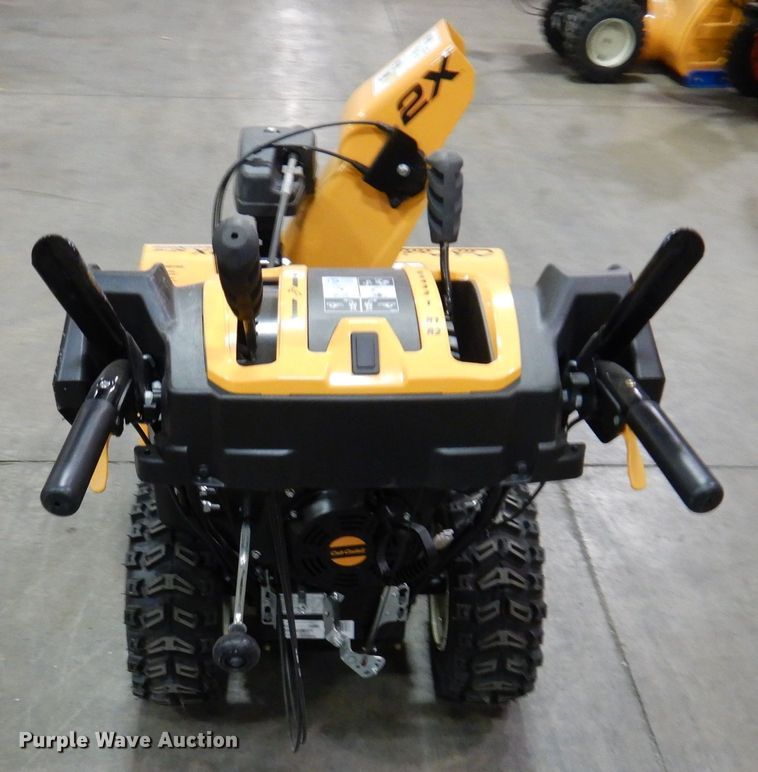 image for item IO9306 2020 Cub Cadet 2X  snow blower