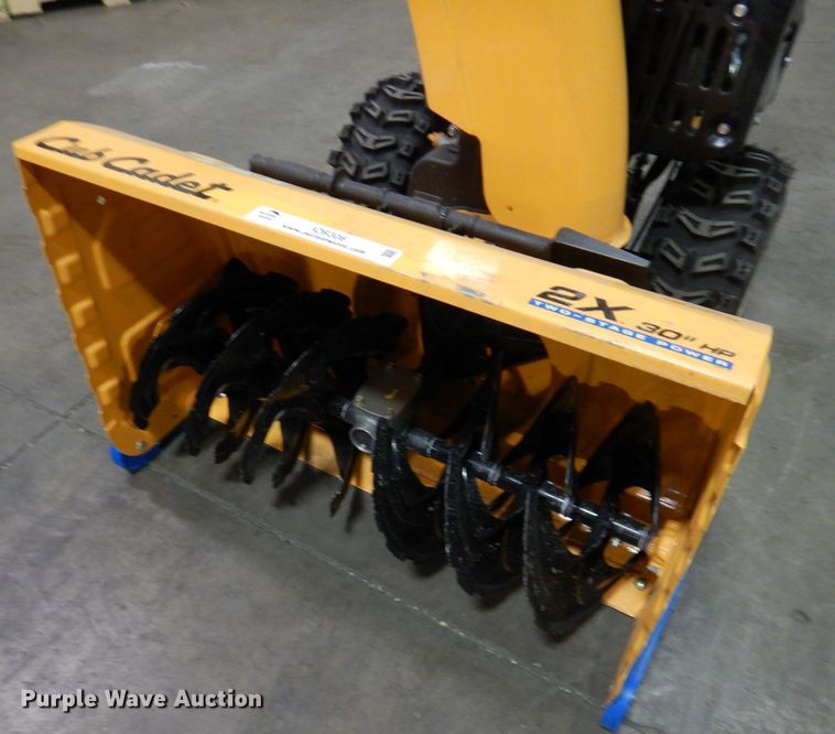 image for item IO9306 2020 Cub Cadet 2X  snow blower