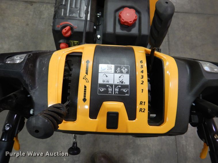 image for item IO9306 2020 Cub Cadet 2X  snow blower