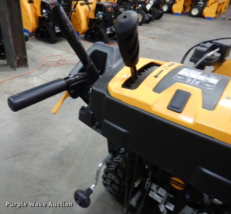 image for item IO9306 2020 Cub Cadet 2X  snow blower