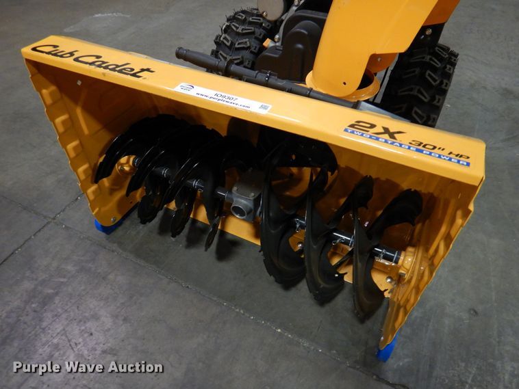image for item IO9307 2020 Cub Cadet 2X  snow blower