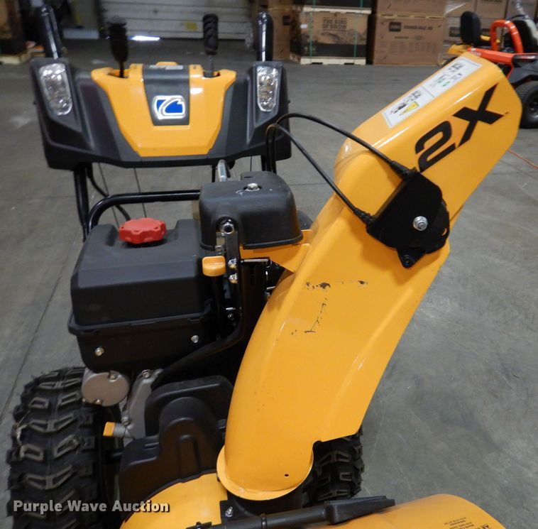 image for item IO9307 2020 Cub Cadet 2X  snow blower