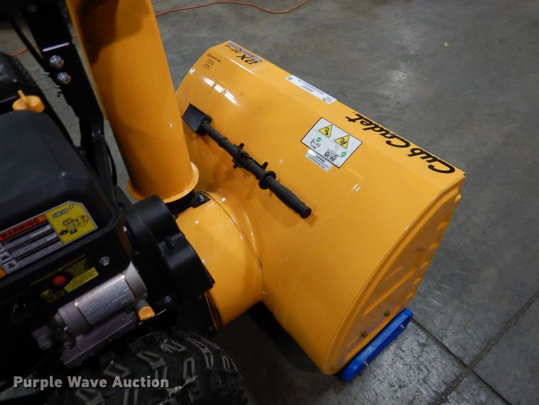 image for item IO9307 2020 Cub Cadet 2X  snow blower