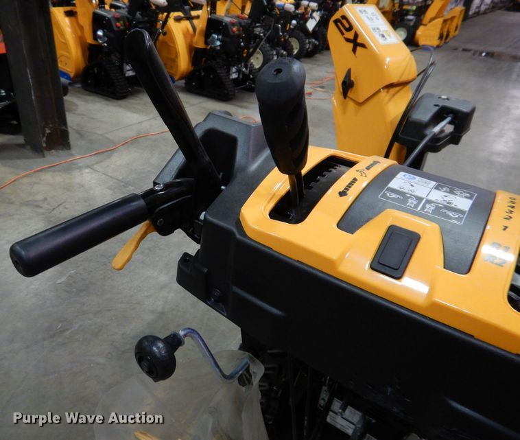 image for item IO9307 2020 Cub Cadet 2X  snow blower