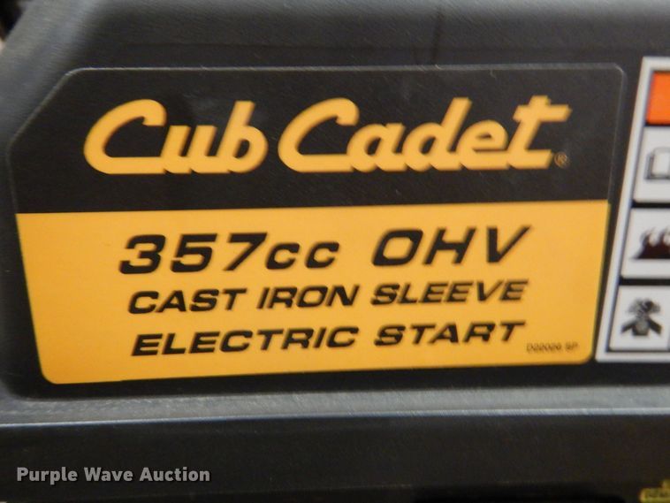 image for item IO9307 2020 Cub Cadet 2X  snow blower