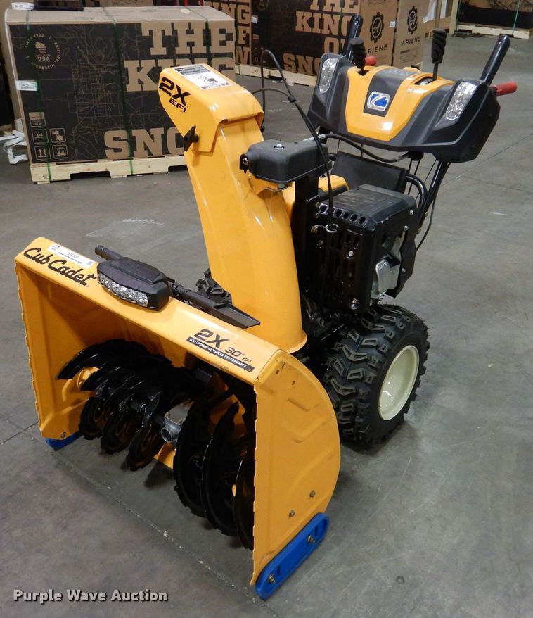 image for item IO9308 2019 Cub Cadet 2X  snow blower