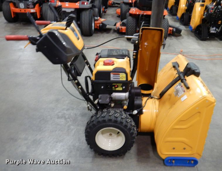 image for item IO9308 2019 Cub Cadet 2X  snow blower