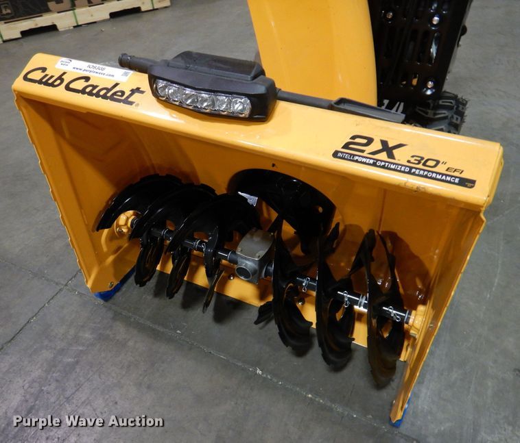 image for item IO9308 2019 Cub Cadet 2X  snow blower