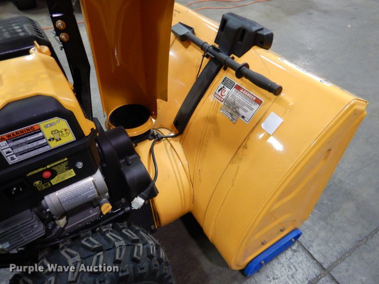 image for item IO9308 2019 Cub Cadet 2X  snow blower