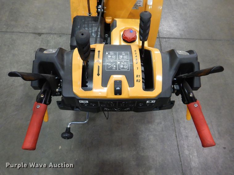 image for item IO9308 2019 Cub Cadet 2X  snow blower