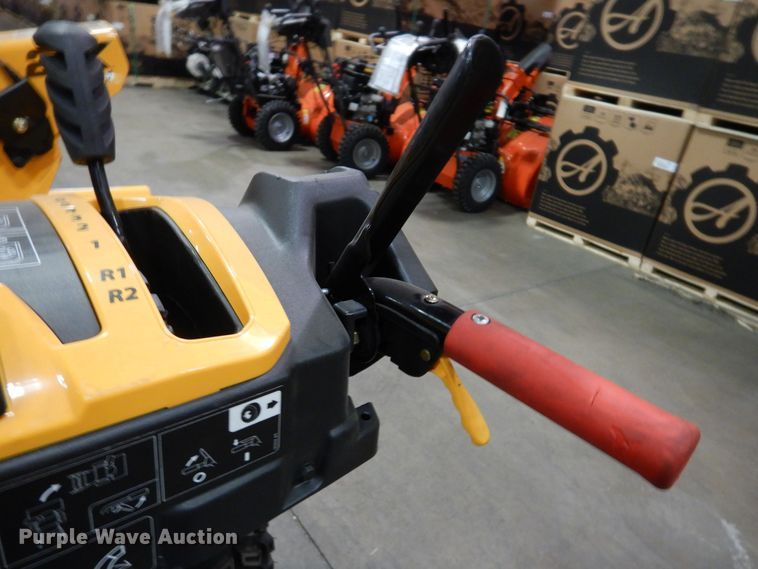 image for item IO9308 2019 Cub Cadet 2X  snow blower