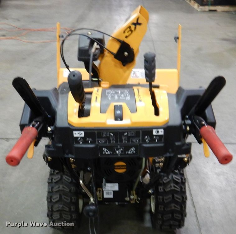 image for item IO9315 2017 Cub Cadet 3X  snow blower