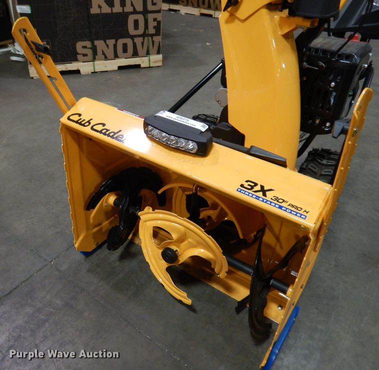 image for item IO9315 2017 Cub Cadet 3X  snow blower