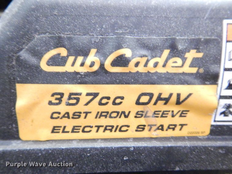 image for item IO9316 2019 Cub Cadet 2X  snow blower