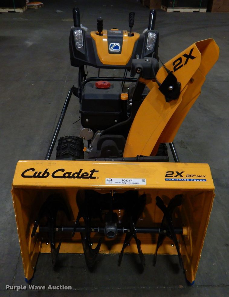 image for item IO9317 2019 Cub Cadet 2X  snow blower