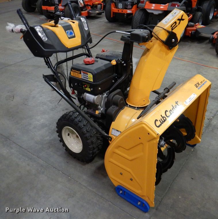 image for item IO9317 2019 Cub Cadet 2X  snow blower