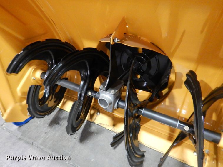 image for item IO9317 2019 Cub Cadet 2X  snow blower