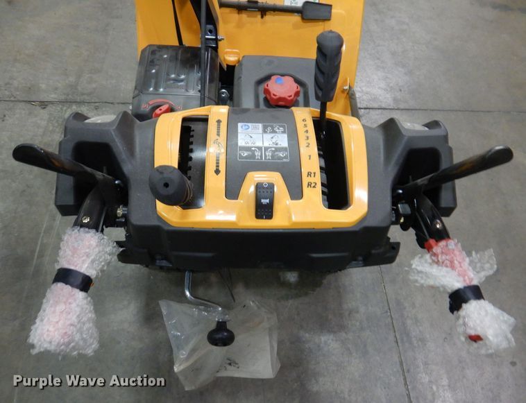 image for item IO9317 2019 Cub Cadet 2X  snow blower