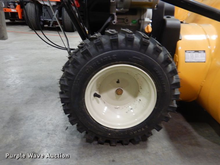 image for item IO9317 2019 Cub Cadet 2X  snow blower