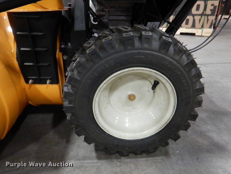 image for item IO9317 2019 Cub Cadet 2X  snow blower