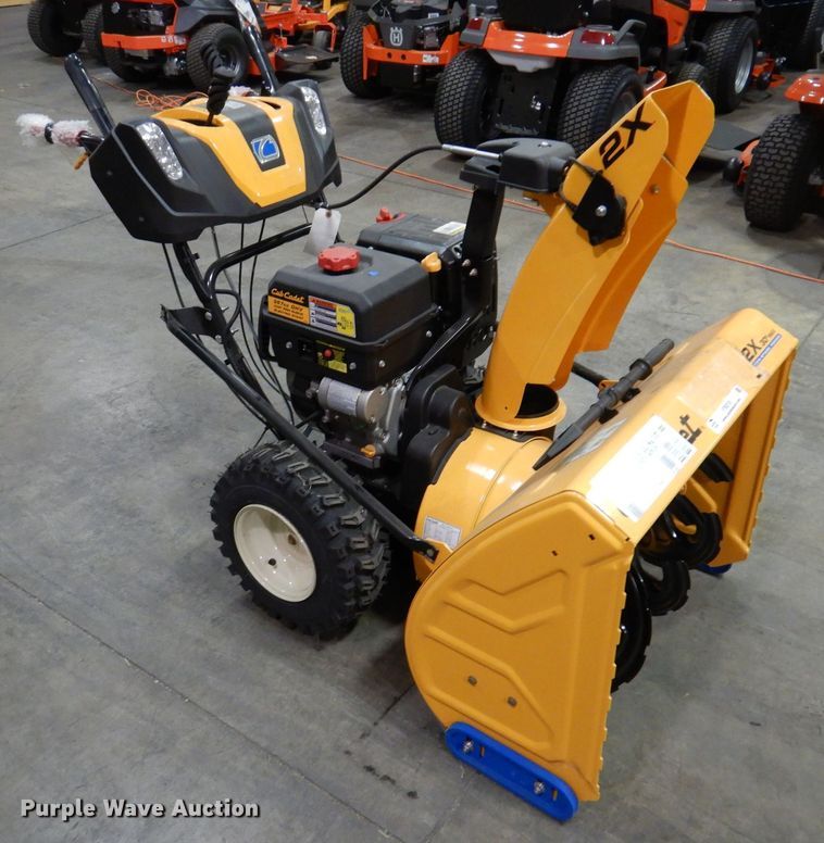 image for item IO9318 2020 Cub Cadet 2X  snow blower