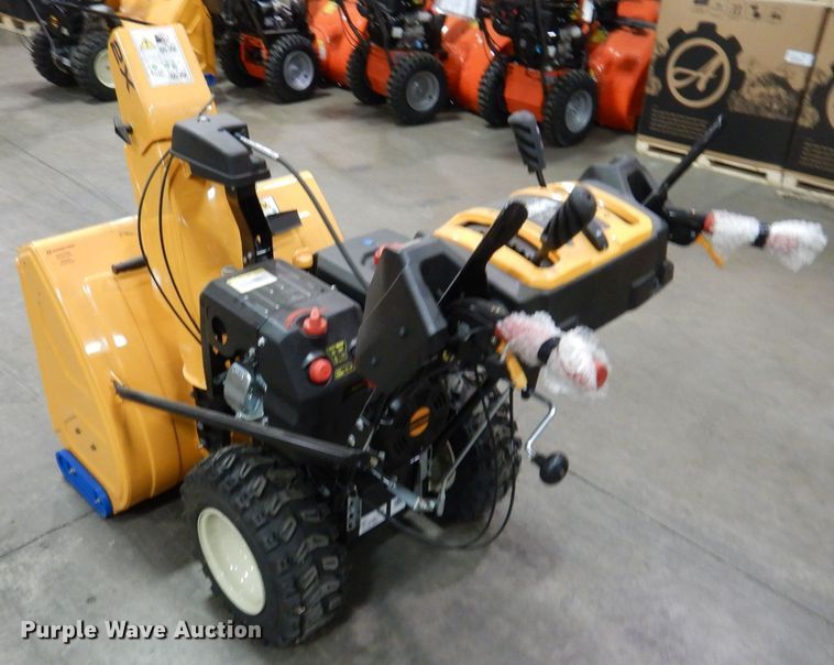 image for item IO9318 2020 Cub Cadet 2X  snow blower