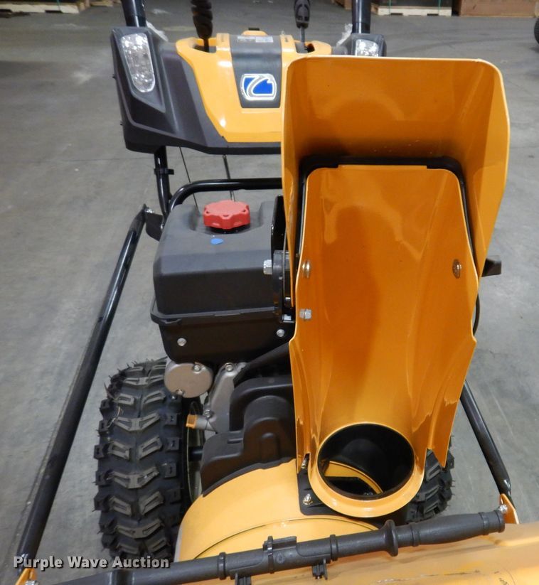 image for item IO9318 2020 Cub Cadet 2X  snow blower