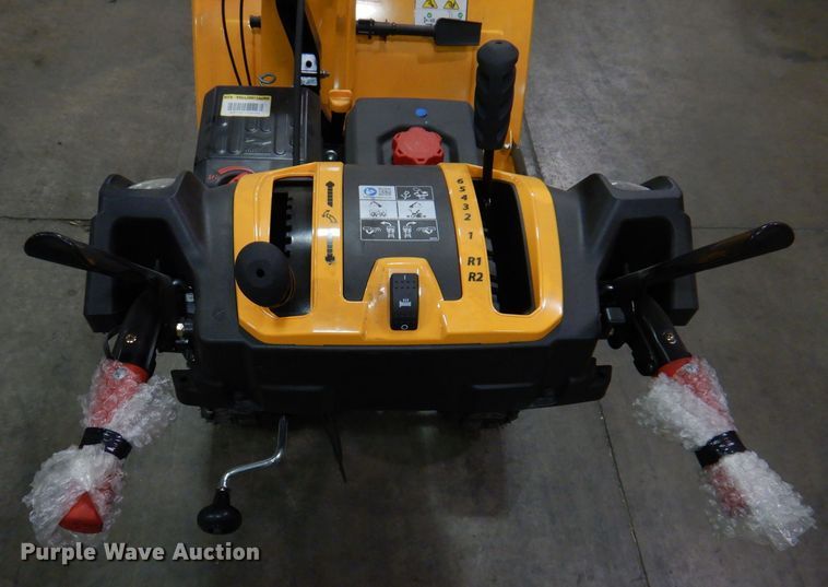 image for item IO9318 2020 Cub Cadet 2X  snow blower