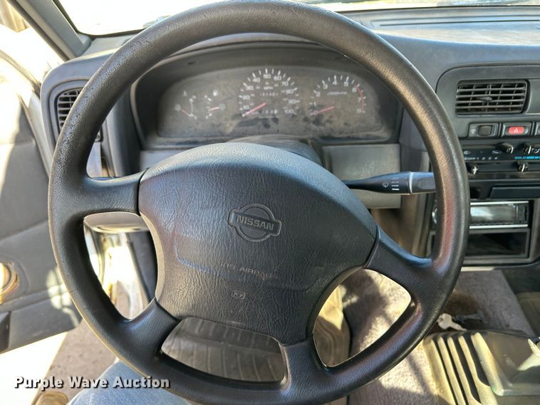 image for item JD9772 1997 Nissan  pickup truck