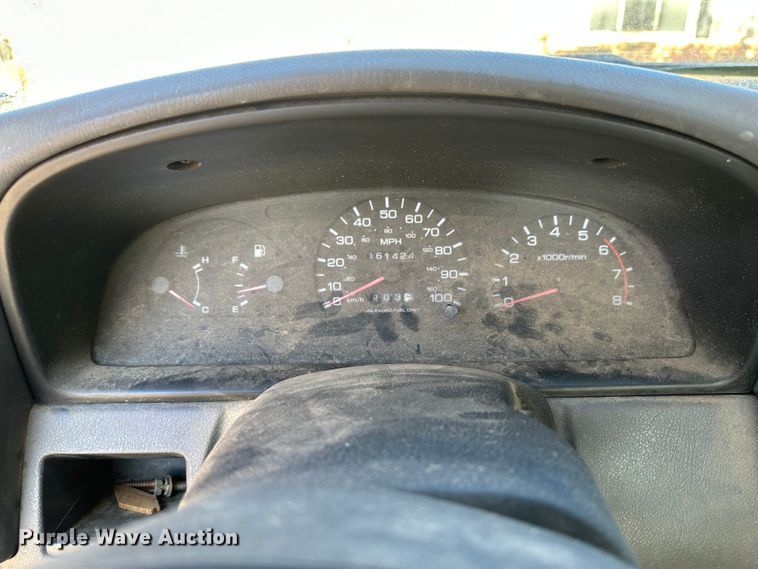 image for item JD9772 1997 Nissan  pickup truck