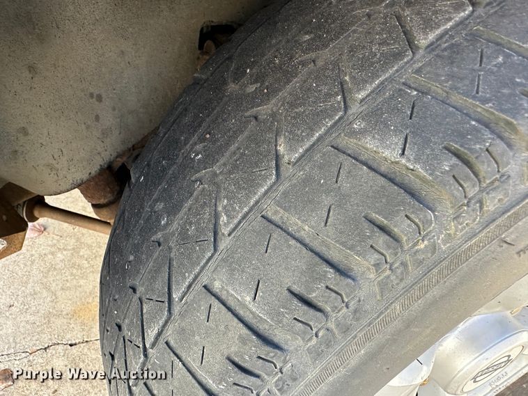 image for item JD9772 1997 Nissan  pickup truck