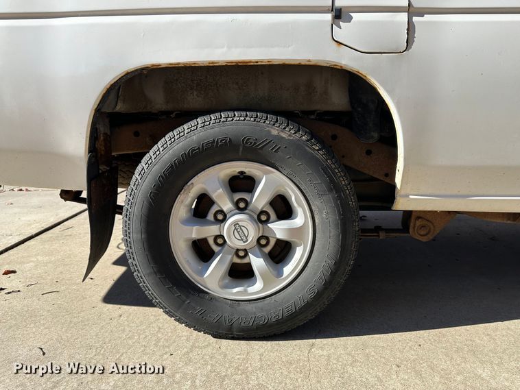 image for item JD9772 1997 Nissan  pickup truck