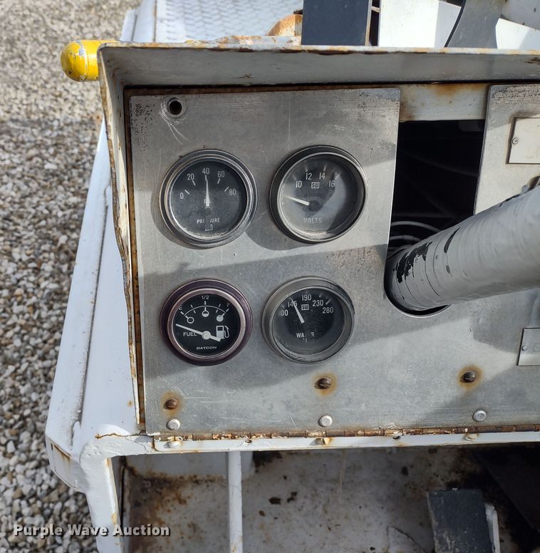 image for item JK9139 1970 Cochran Western 351  baggage conveyer vehicle