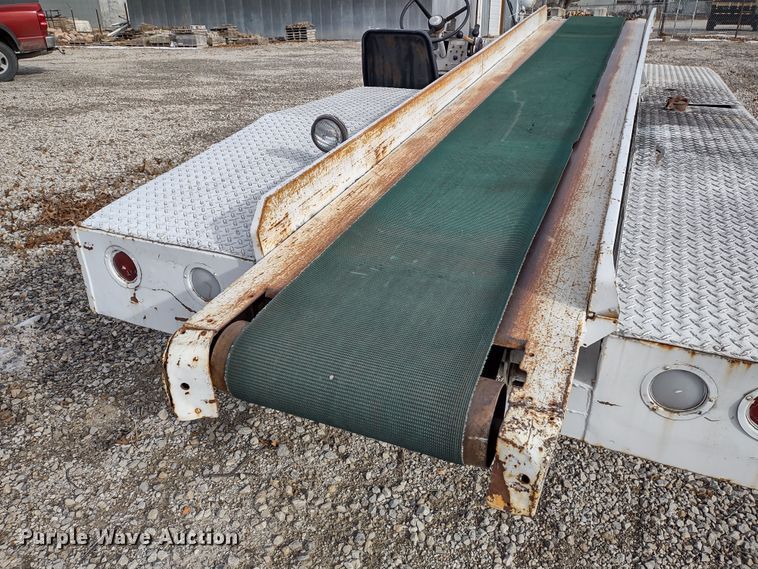 image for item JK9139 1970 Cochran Western 351  baggage conveyer vehicle
