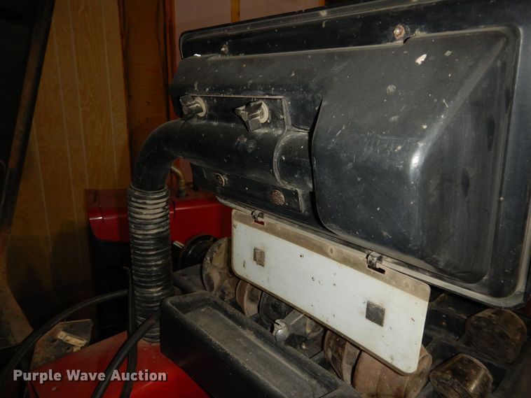 image for item JQ9979 Coats 1055  wheel balancer