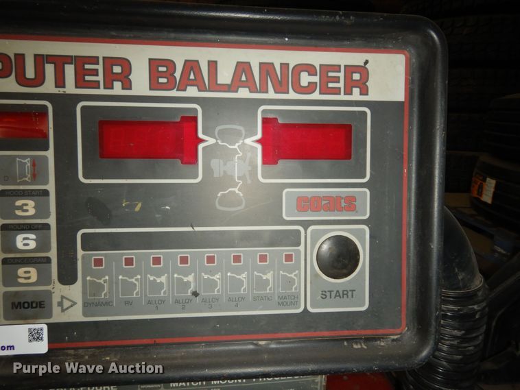 image for item JQ9979 Coats 1055  wheel balancer