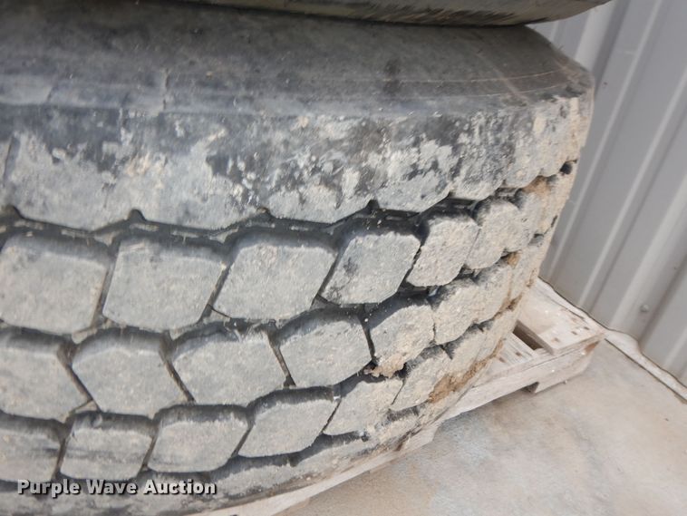 image for item JQ9981 (4) Goodyear 445/65R22.5 tires and wheels