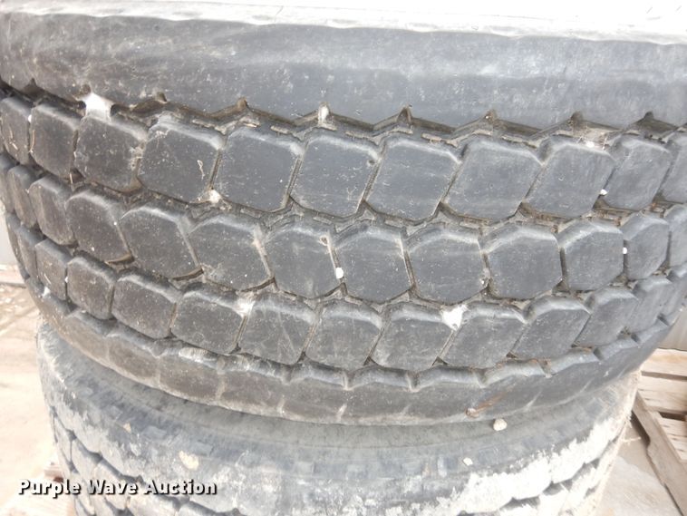 image for item JQ9981 (4) Goodyear 445/65R22.5 tires and wheels
