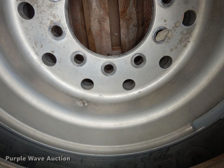 image for item JQ9981 (4) Goodyear 445/65R22.5 tires and wheels