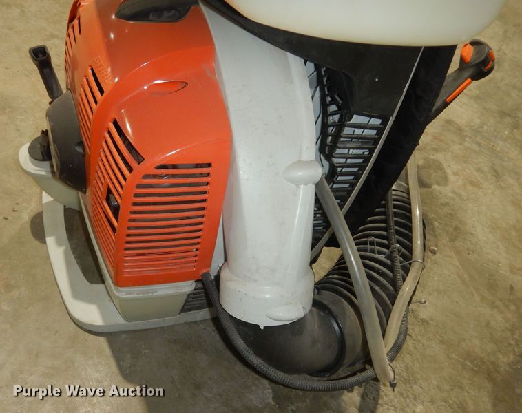 image for item JR9001 Lawn and garden equipment