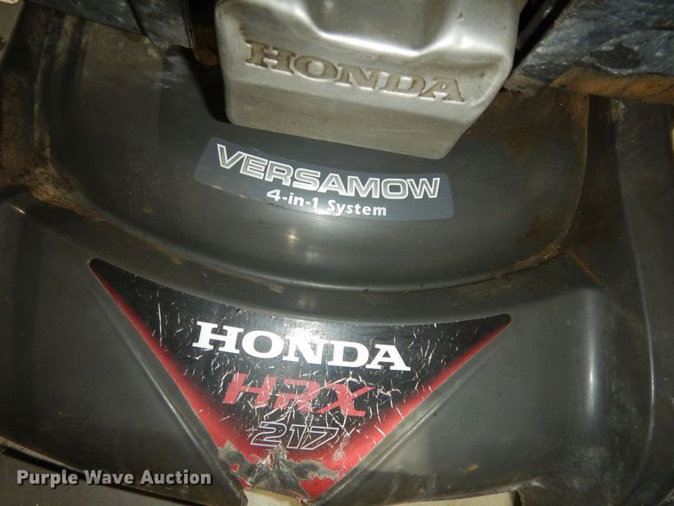 image for item JR9001 Lawn and garden equipment